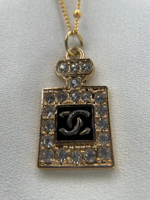 BLACK & GOLD-TONE RHINESTONE CHANEL VINTAGE No 5 PERFUME BOTTLE CHARM NECKLACE