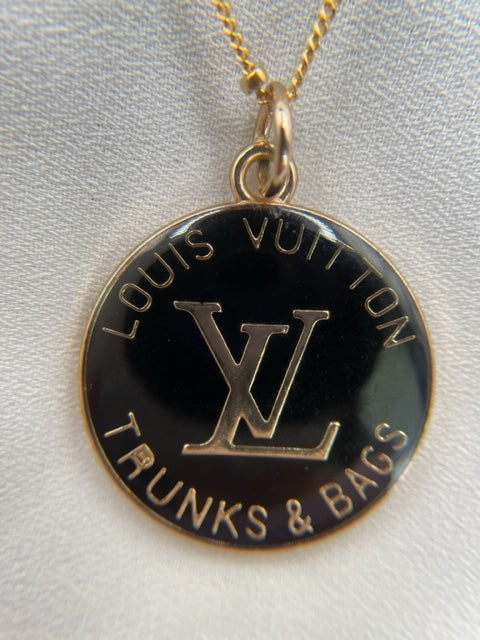 Louis Vuitton Zipper Necklace 2024